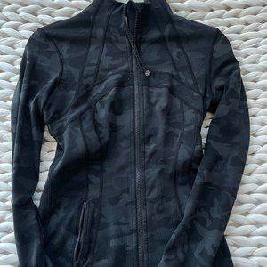 SOLD OUT Lululemon Define Jacket in Black Cameo Size 4